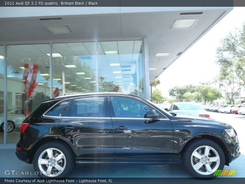 Brilliant Black / Black 2012 Audi Q5 3.2 FSI quattro