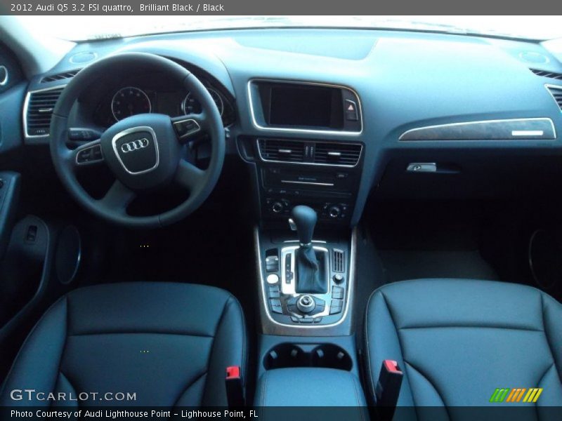 Brilliant Black / Black 2012 Audi Q5 3.2 FSI quattro
