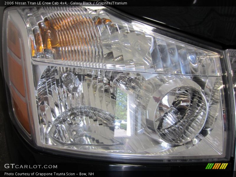 Galaxy Black / Graphite/Titanium 2006 Nissan Titan LE Crew Cab 4x4