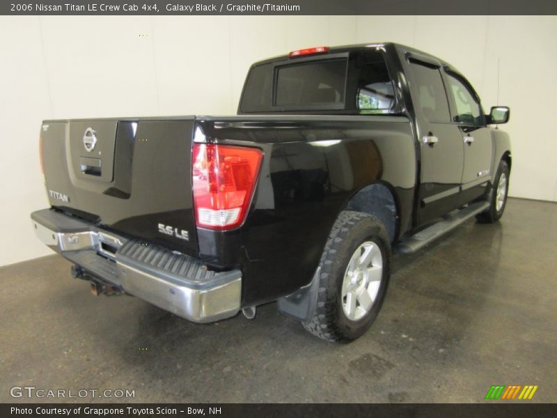 Galaxy Black / Graphite/Titanium 2006 Nissan Titan LE Crew Cab 4x4