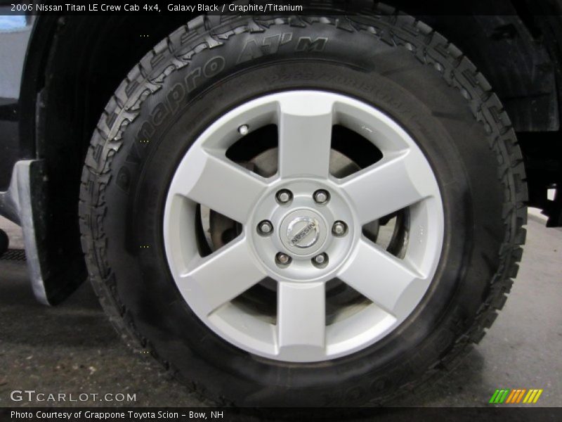 Galaxy Black / Graphite/Titanium 2006 Nissan Titan LE Crew Cab 4x4