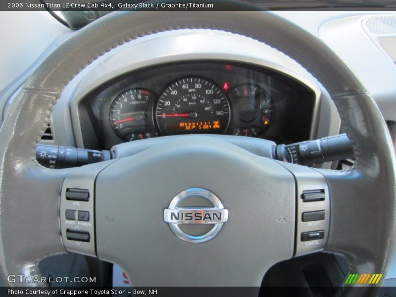 Galaxy Black / Graphite/Titanium 2006 Nissan Titan LE Crew Cab 4x4