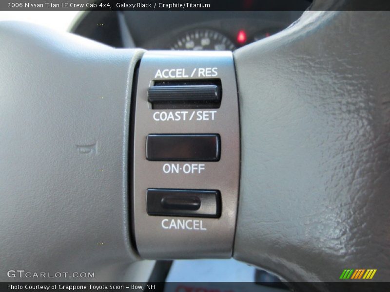 Galaxy Black / Graphite/Titanium 2006 Nissan Titan LE Crew Cab 4x4