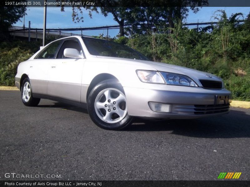 Diamond White Pearl / Gray 1997 Lexus ES 300