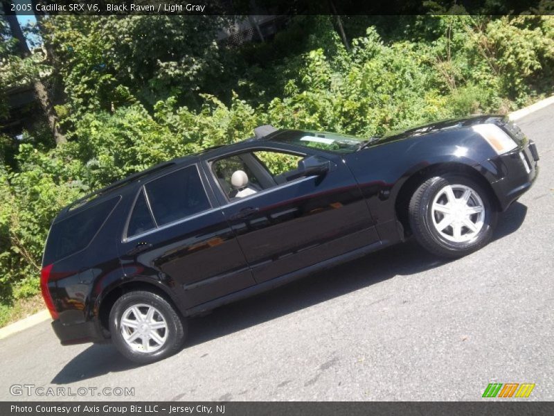 Black Raven / Light Gray 2005 Cadillac SRX V6