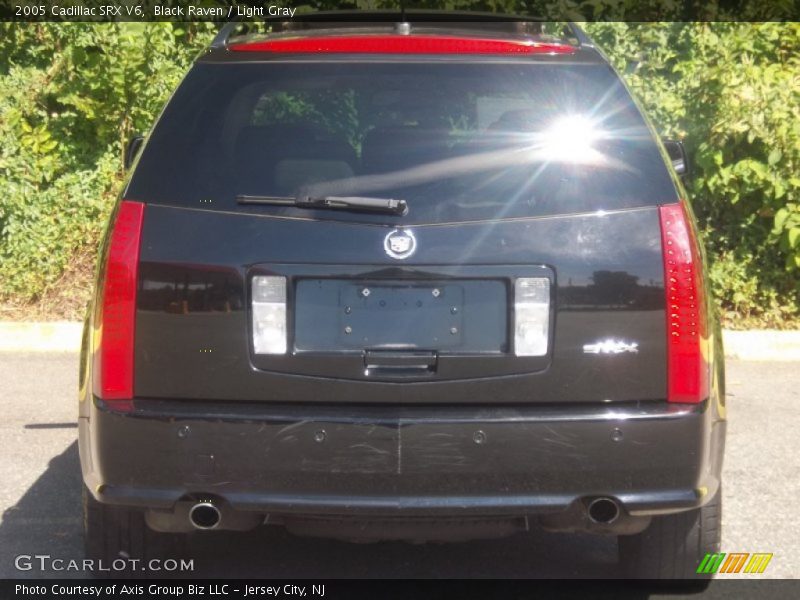 Black Raven / Light Gray 2005 Cadillac SRX V6