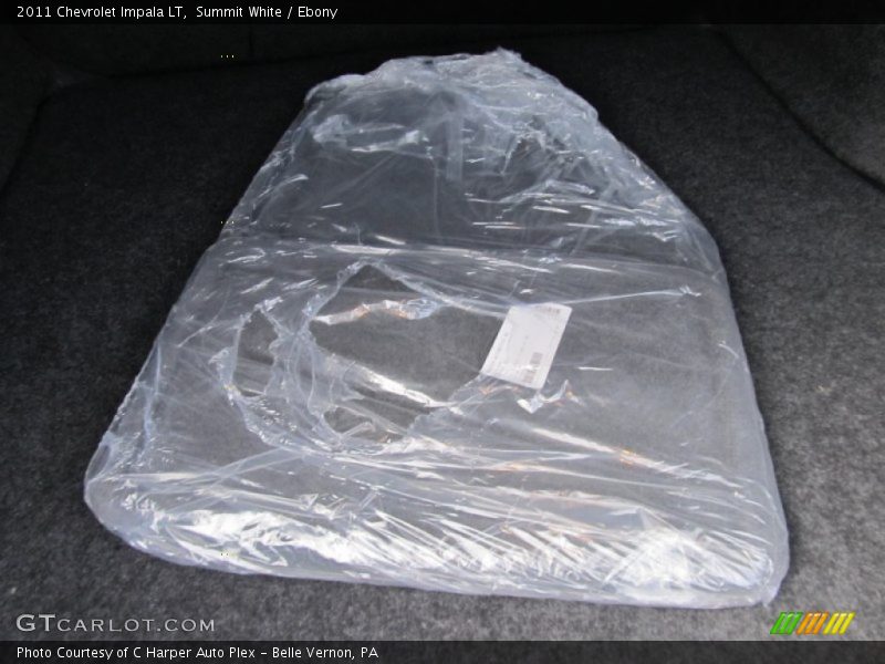 Summit White / Ebony 2011 Chevrolet Impala LT