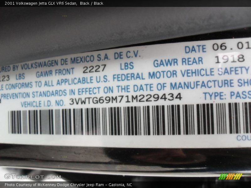 Black / Black 2001 Volkswagen Jetta GLX VR6 Sedan