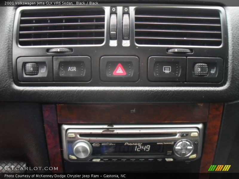Black / Black 2001 Volkswagen Jetta GLX VR6 Sedan