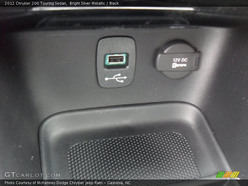 Bright Silver Metallic / Black 2012 Chrysler 200 Touring Sedan