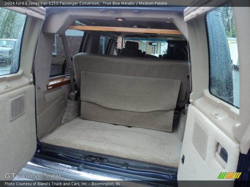 True Blue Metallic / Medium Pebble 2004 Ford E Series Van E150 Passenger Conversion