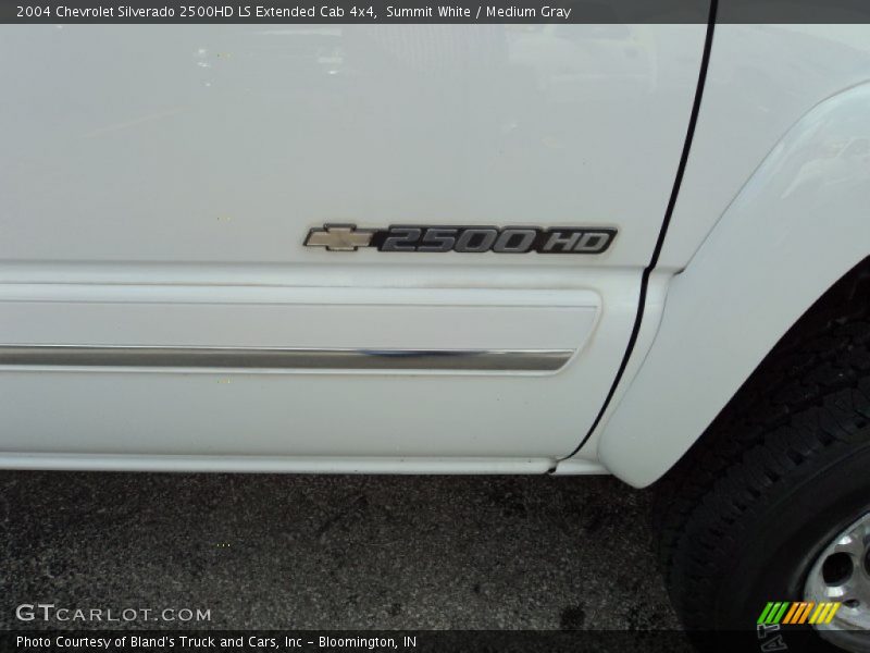 2004 Silverado 2500HD LS Extended Cab 4x4 Logo