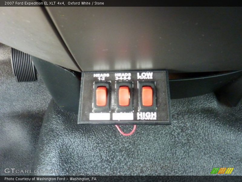 Oxford White / Stone 2007 Ford Expedition EL XLT 4x4