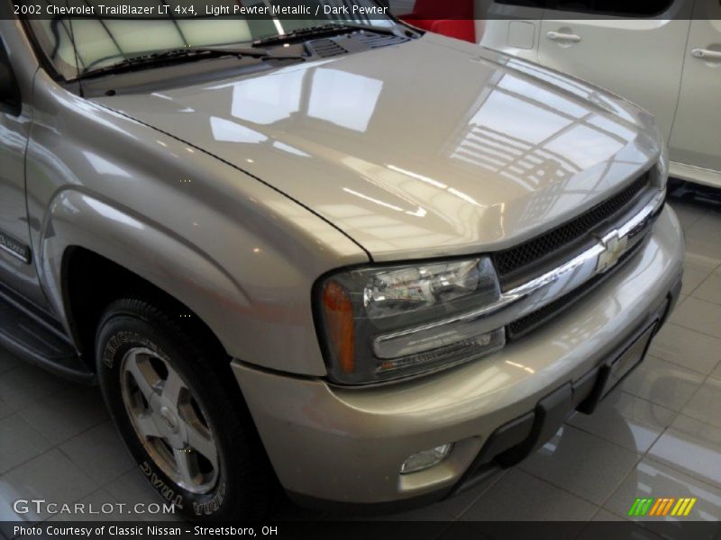 Light Pewter Metallic / Dark Pewter 2002 Chevrolet TrailBlazer LT 4x4