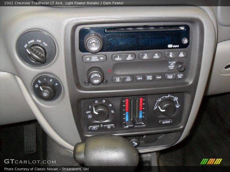 Light Pewter Metallic / Dark Pewter 2002 Chevrolet TrailBlazer LT 4x4