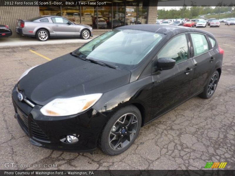 Black / Two-Tone Sport 2012 Ford Focus SE Sport 5-Door