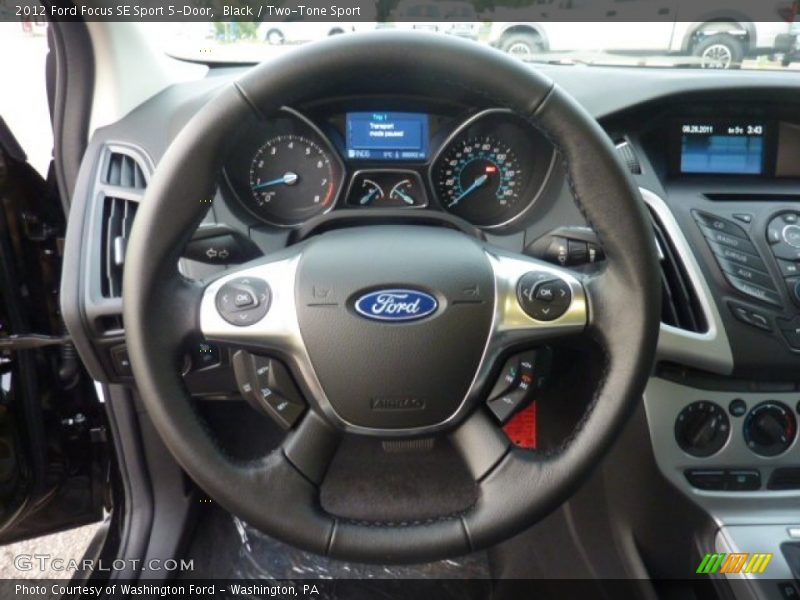 Black / Two-Tone Sport 2012 Ford Focus SE Sport 5-Door