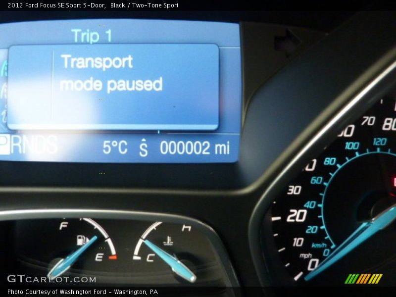 Black / Two-Tone Sport 2012 Ford Focus SE Sport 5-Door