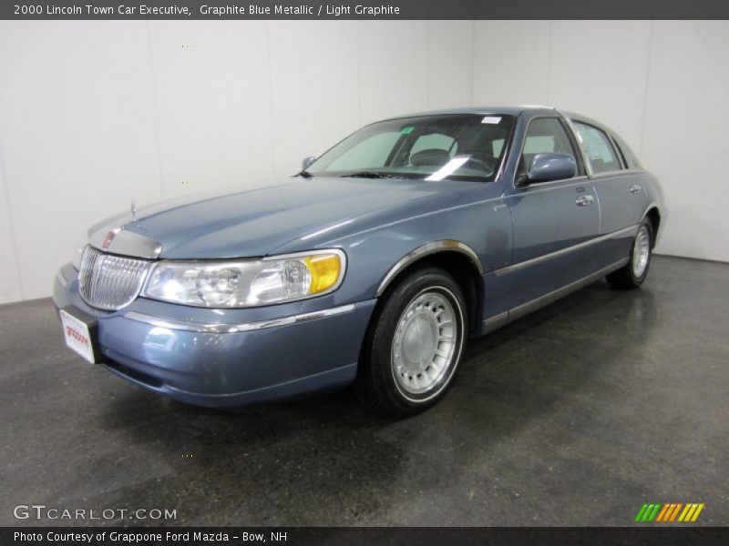 Graphite Blue Metallic / Light Graphite 2000 Lincoln Town Car Executive