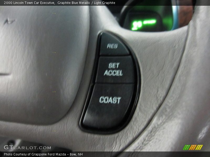 Graphite Blue Metallic / Light Graphite 2000 Lincoln Town Car Executive