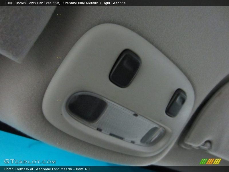 Graphite Blue Metallic / Light Graphite 2000 Lincoln Town Car Executive
