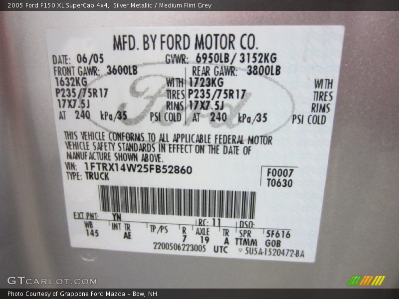 Silver Metallic / Medium Flint Grey 2005 Ford F150 XL SuperCab 4x4