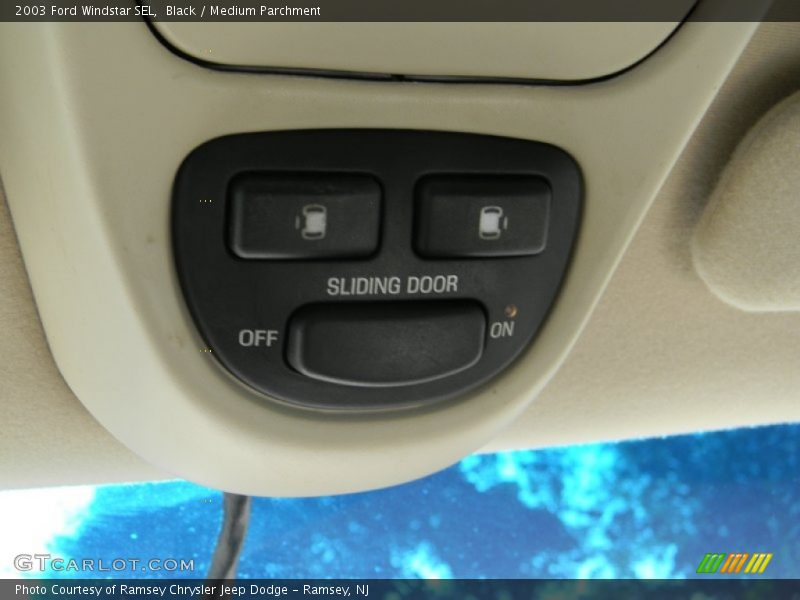 Controls of 2003 Windstar SEL