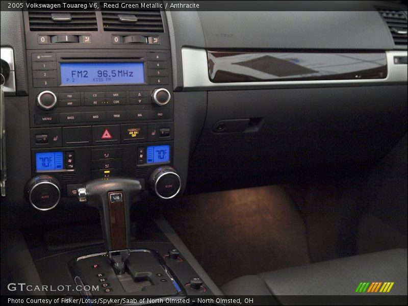Reed Green Metallic / Anthracite 2005 Volkswagen Touareg V6