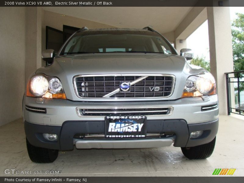 Electric Silver Metallic / Off Black 2008 Volvo XC90 V8 AWD
