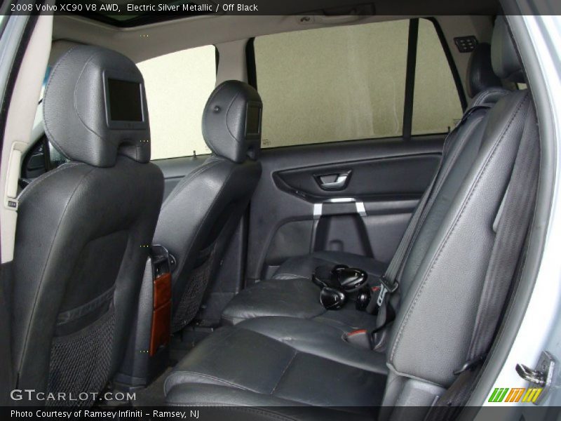 Electric Silver Metallic / Off Black 2008 Volvo XC90 V8 AWD
