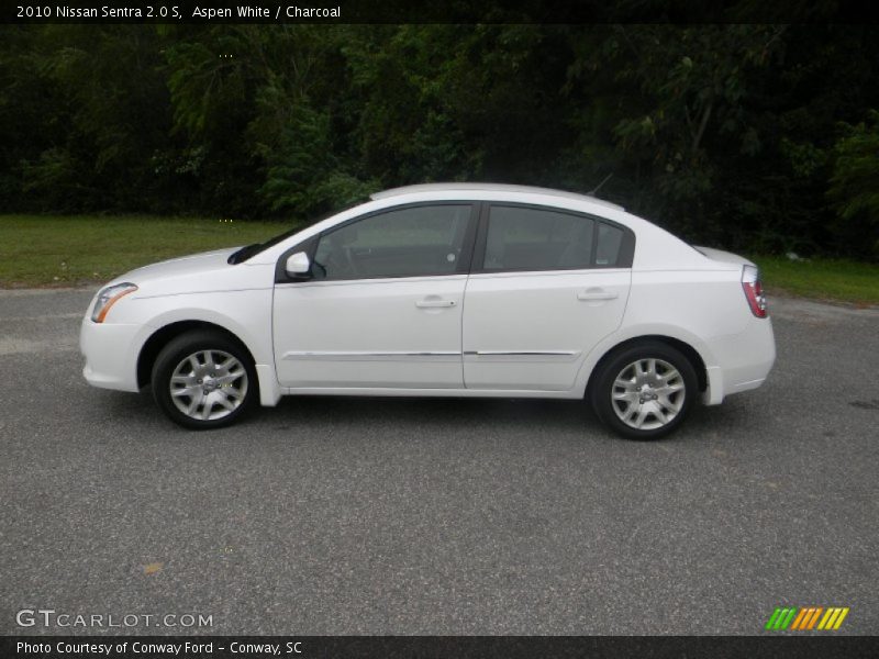 Aspen White / Charcoal 2010 Nissan Sentra 2.0 S