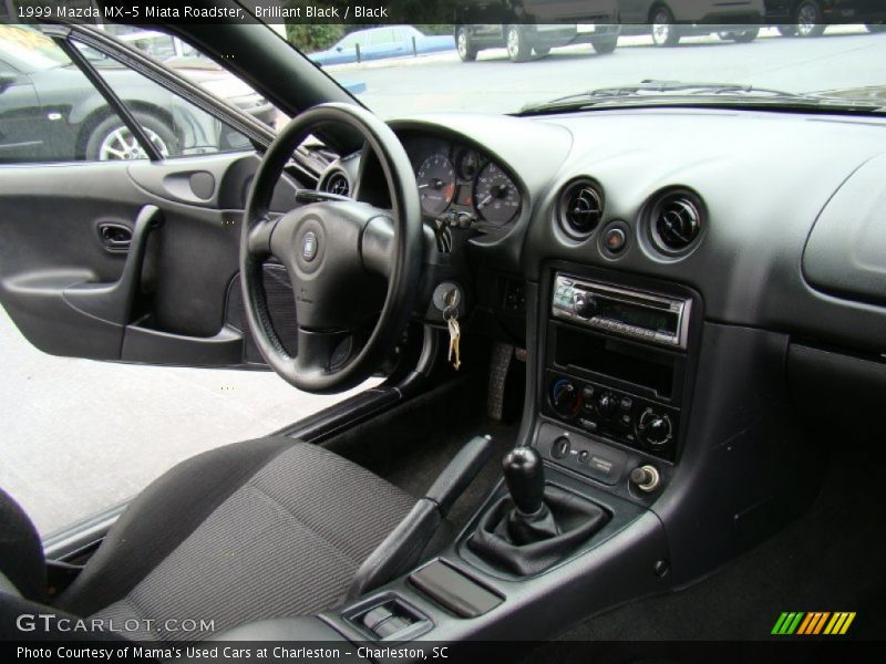 Brilliant Black / Black 1999 Mazda MX-5 Miata Roadster