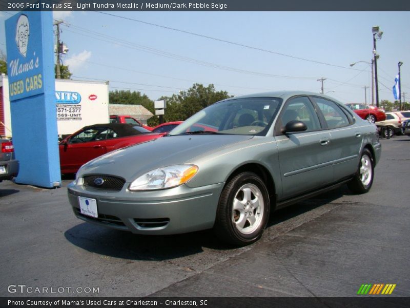 Light Tundra Metallic / Medium/Dark Pebble Beige 2006 Ford Taurus SE