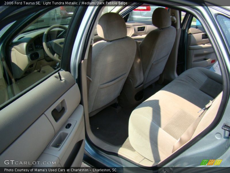 Light Tundra Metallic / Medium/Dark Pebble Beige 2006 Ford Taurus SE