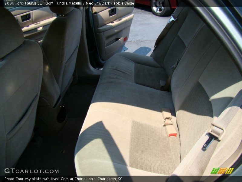 Light Tundra Metallic / Medium/Dark Pebble Beige 2006 Ford Taurus SE