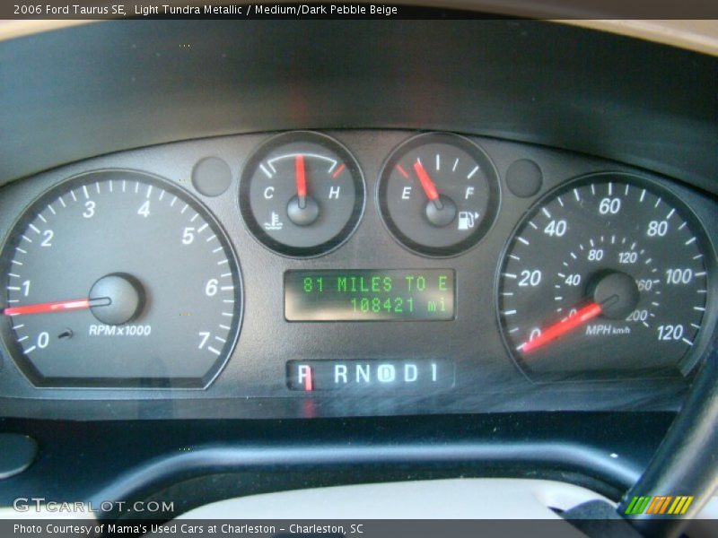 Light Tundra Metallic / Medium/Dark Pebble Beige 2006 Ford Taurus SE