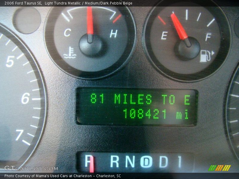 Light Tundra Metallic / Medium/Dark Pebble Beige 2006 Ford Taurus SE