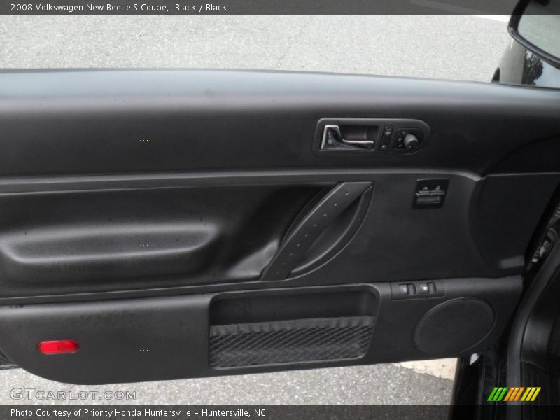 Black / Black 2008 Volkswagen New Beetle S Coupe