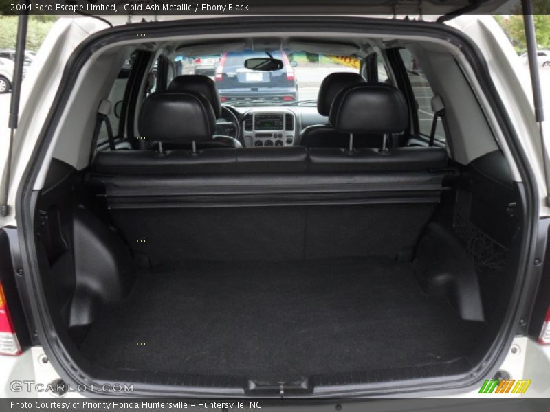  2004 Escape Limited Trunk