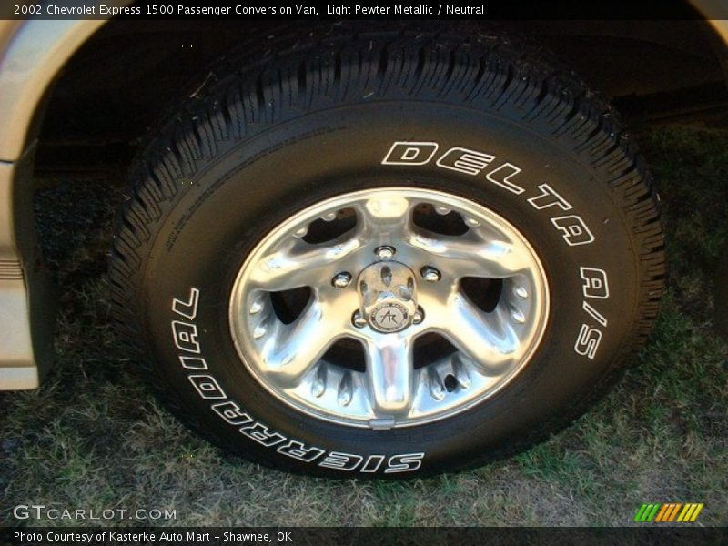 Light Pewter Metallic / Neutral 2002 Chevrolet Express 1500 Passenger Conversion Van