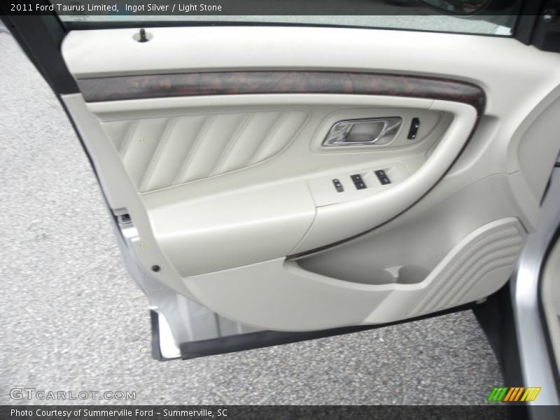 Ingot Silver / Light Stone 2011 Ford Taurus Limited