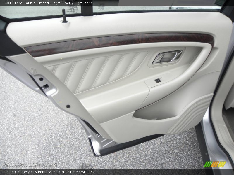Ingot Silver / Light Stone 2011 Ford Taurus Limited