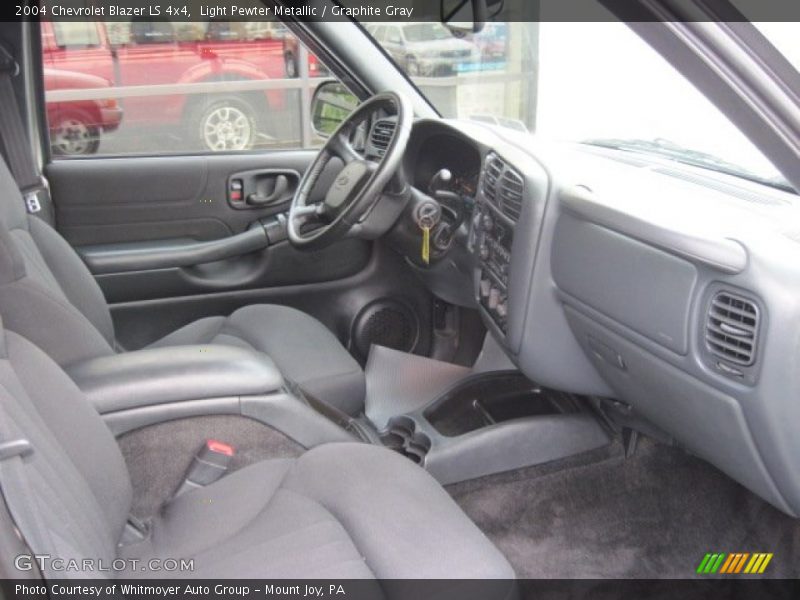 Light Pewter Metallic / Graphite Gray 2004 Chevrolet Blazer LS 4x4