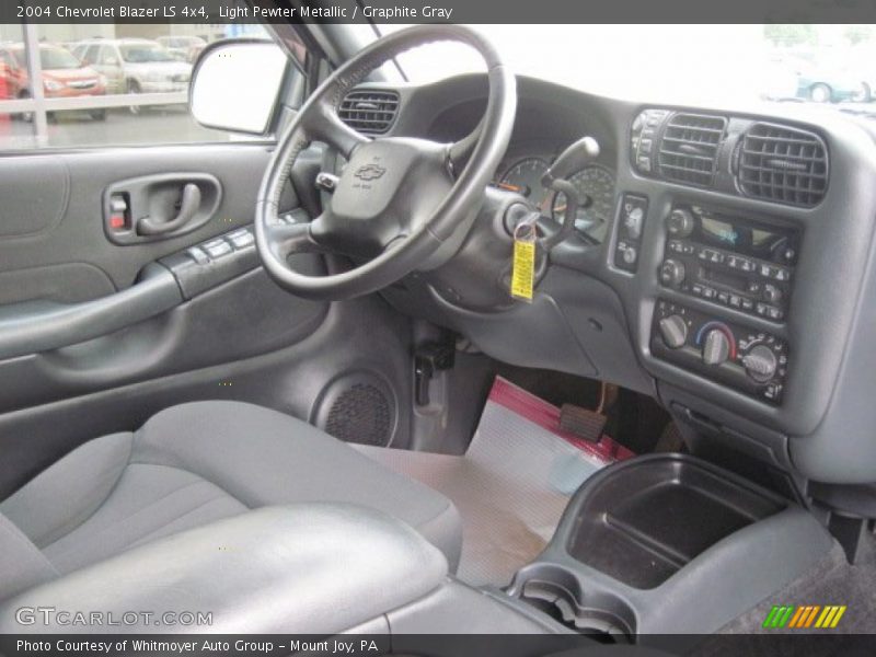 Light Pewter Metallic / Graphite Gray 2004 Chevrolet Blazer LS 4x4