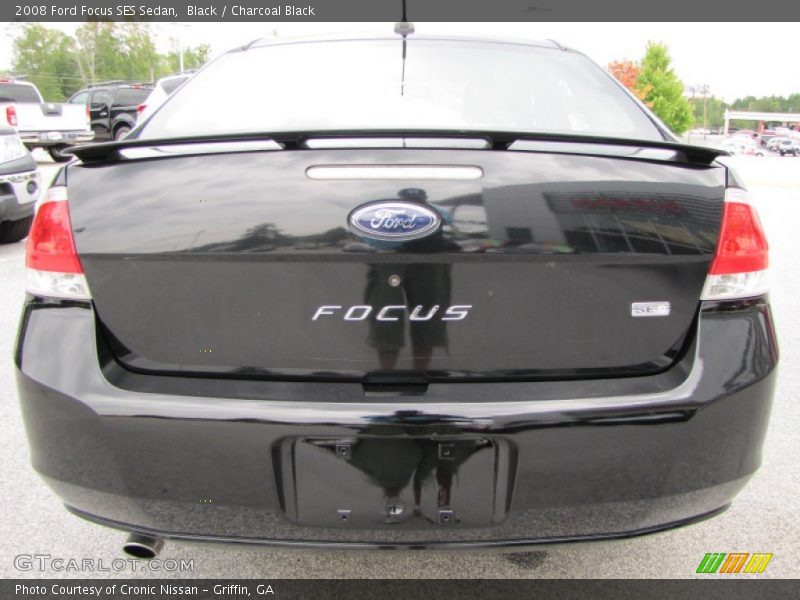 Black / Charcoal Black 2008 Ford Focus SES Sedan
