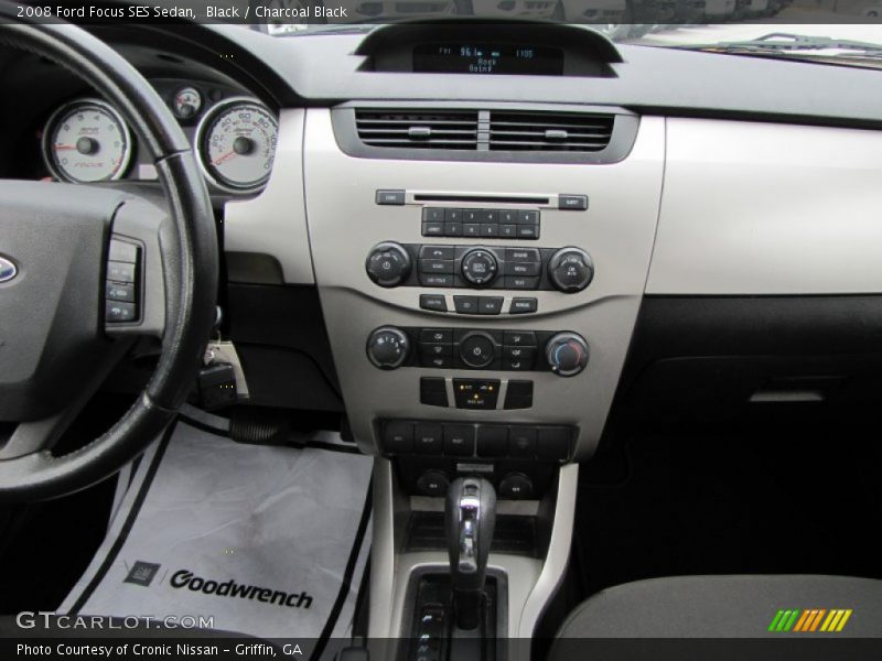 Black / Charcoal Black 2008 Ford Focus SES Sedan