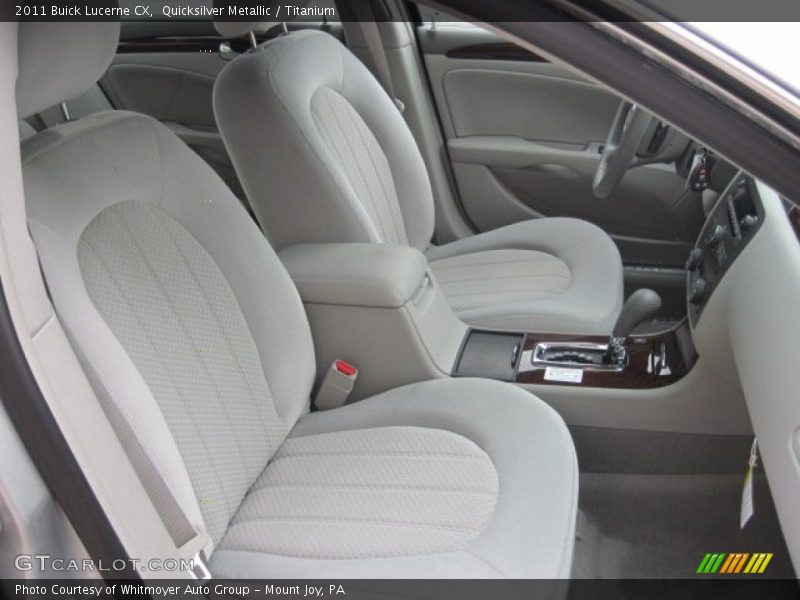 Quicksilver Metallic / Titanium 2011 Buick Lucerne CX