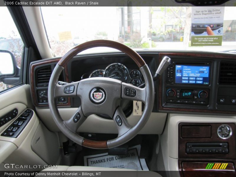 Dashboard of 2006 Escalade EXT AWD