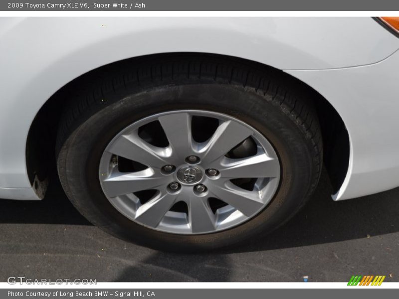 Super White / Ash 2009 Toyota Camry XLE V6
