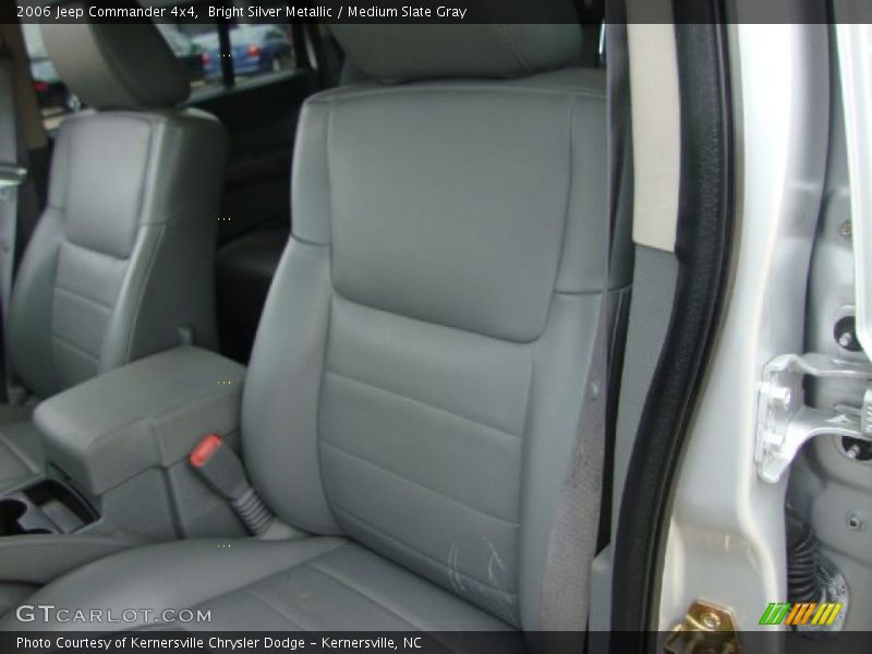 Bright Silver Metallic / Medium Slate Gray 2006 Jeep Commander 4x4